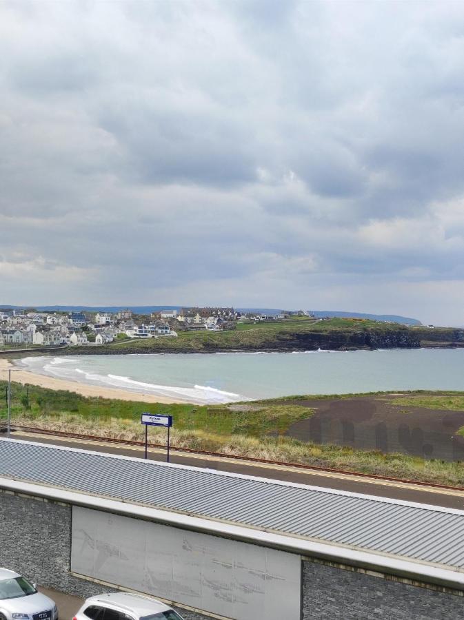 6 Golf Terrace - Portrush By The Sea Apartment Exterior photo